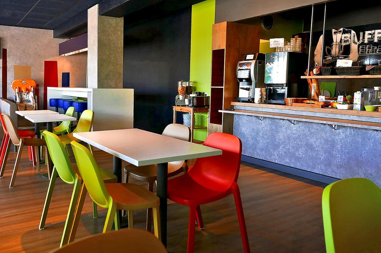 Hotel Ibis Budget Laval Bonchamp Les Laval Exteriör bild